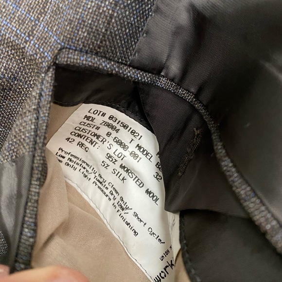 Hickey Freeman Brown & Blue Plaid Sport Coat 42R - Picture 6 of 6